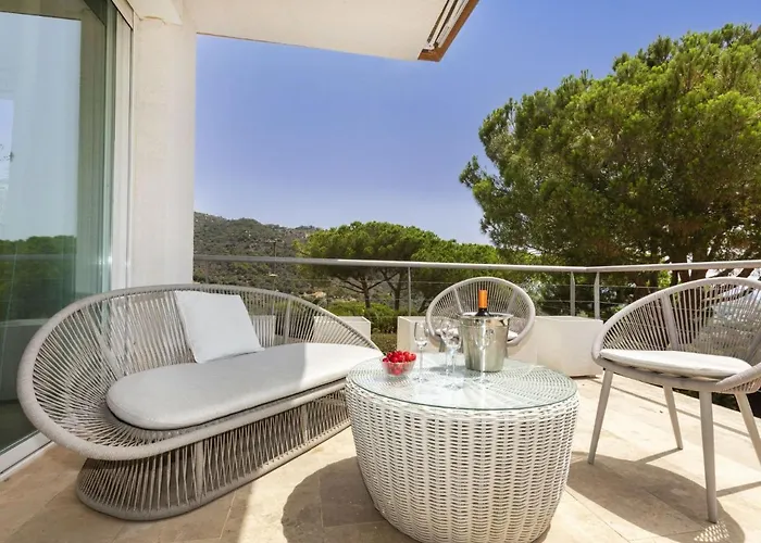 Semi By Interhome Castell-Platja d'Aro