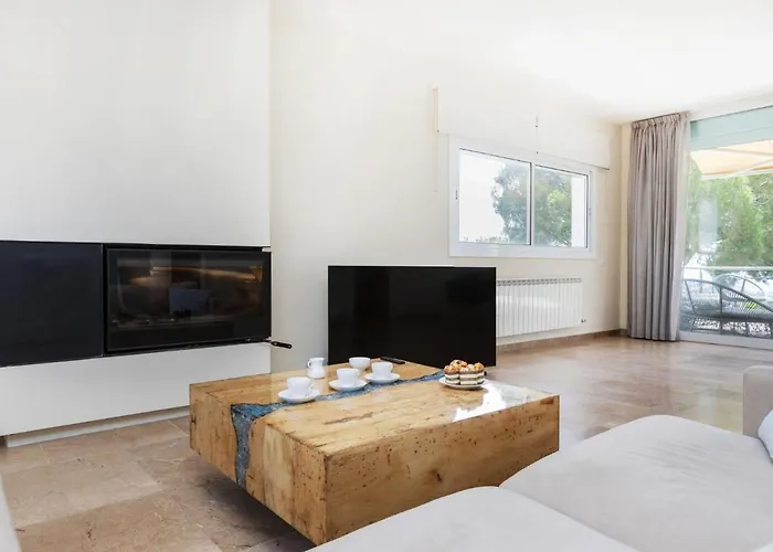 بيت للعطل Semi By Interhome